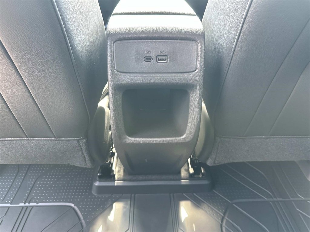 2025 Chevrolet Trax LT photo 10