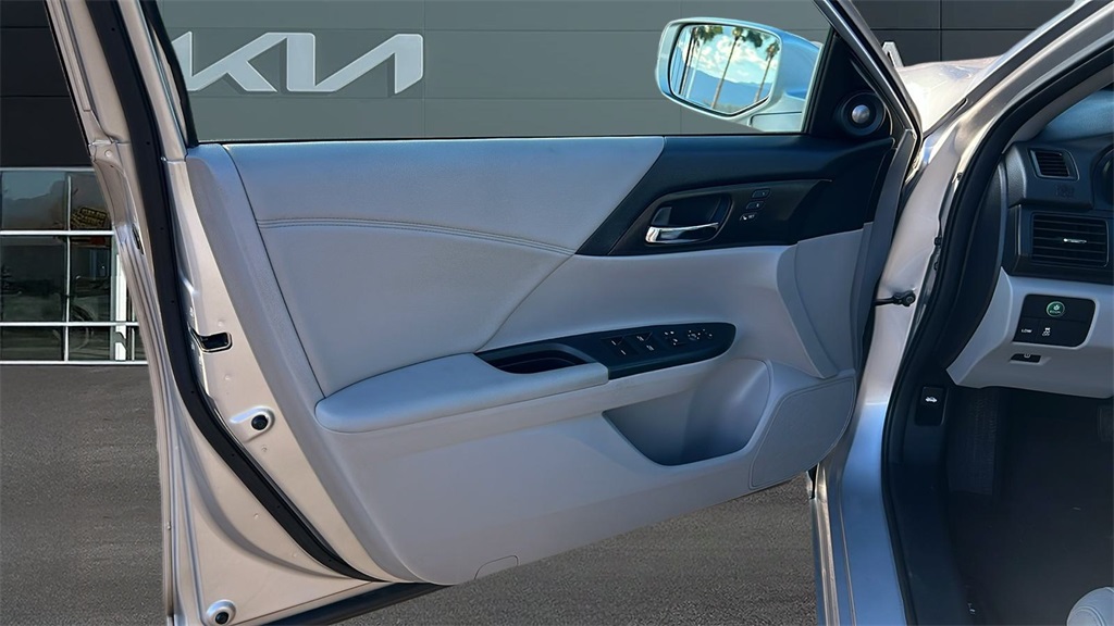 2014 Honda Accord EX-L photo 10