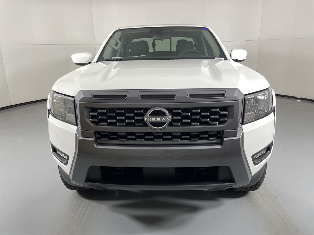 2025 Nissan Frontier Crew Cab SV photo 2