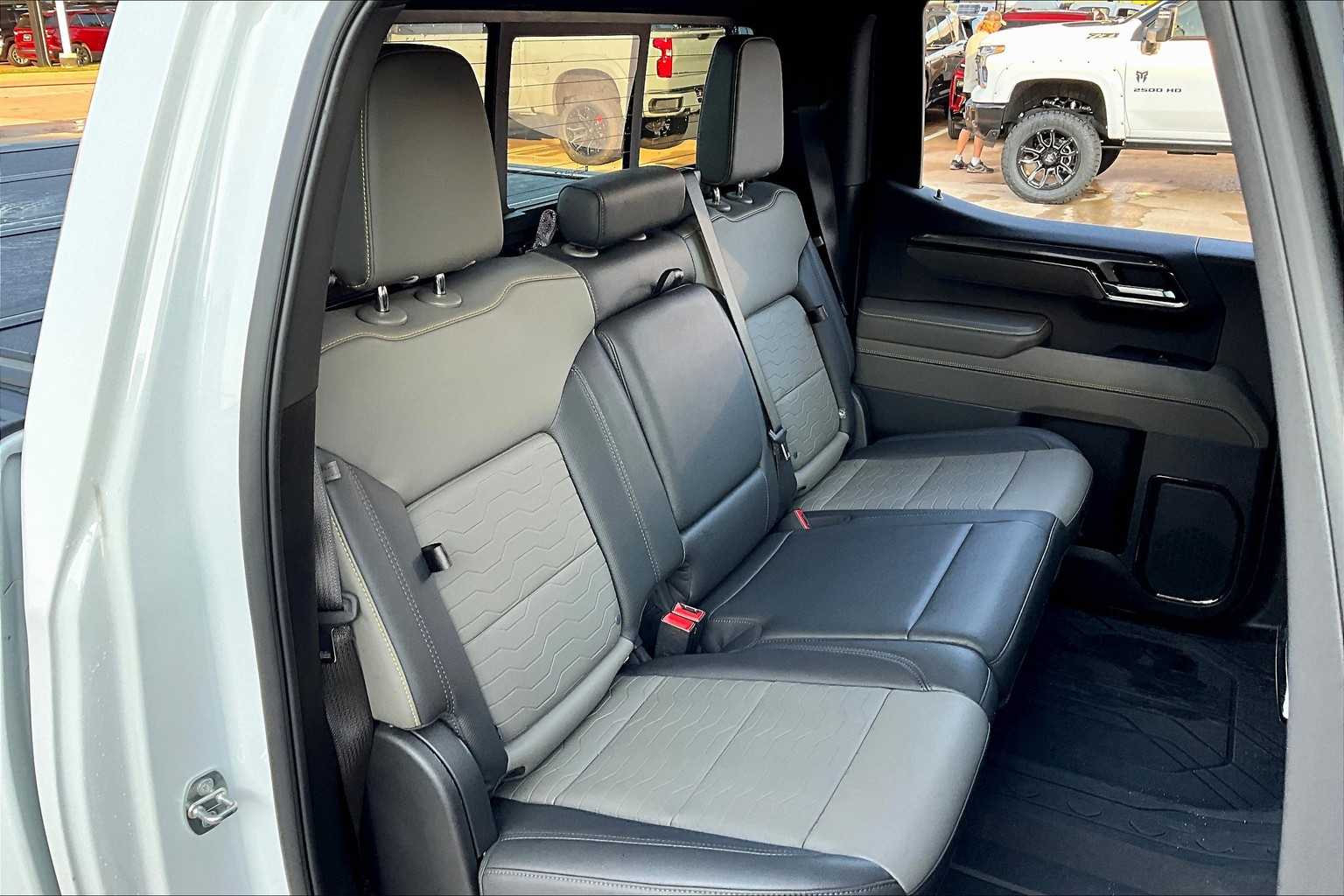 2024 Chevrolet Silverado 1500 ZR2 photo 17