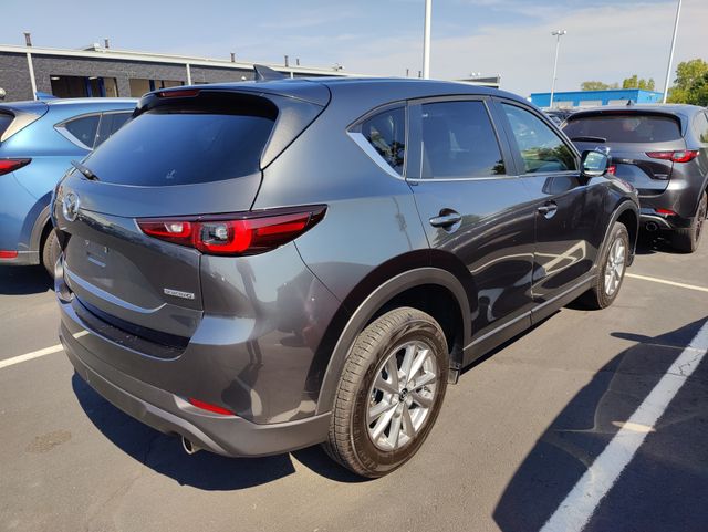 2023 Mazda CX-5 2.5 Select photo 3