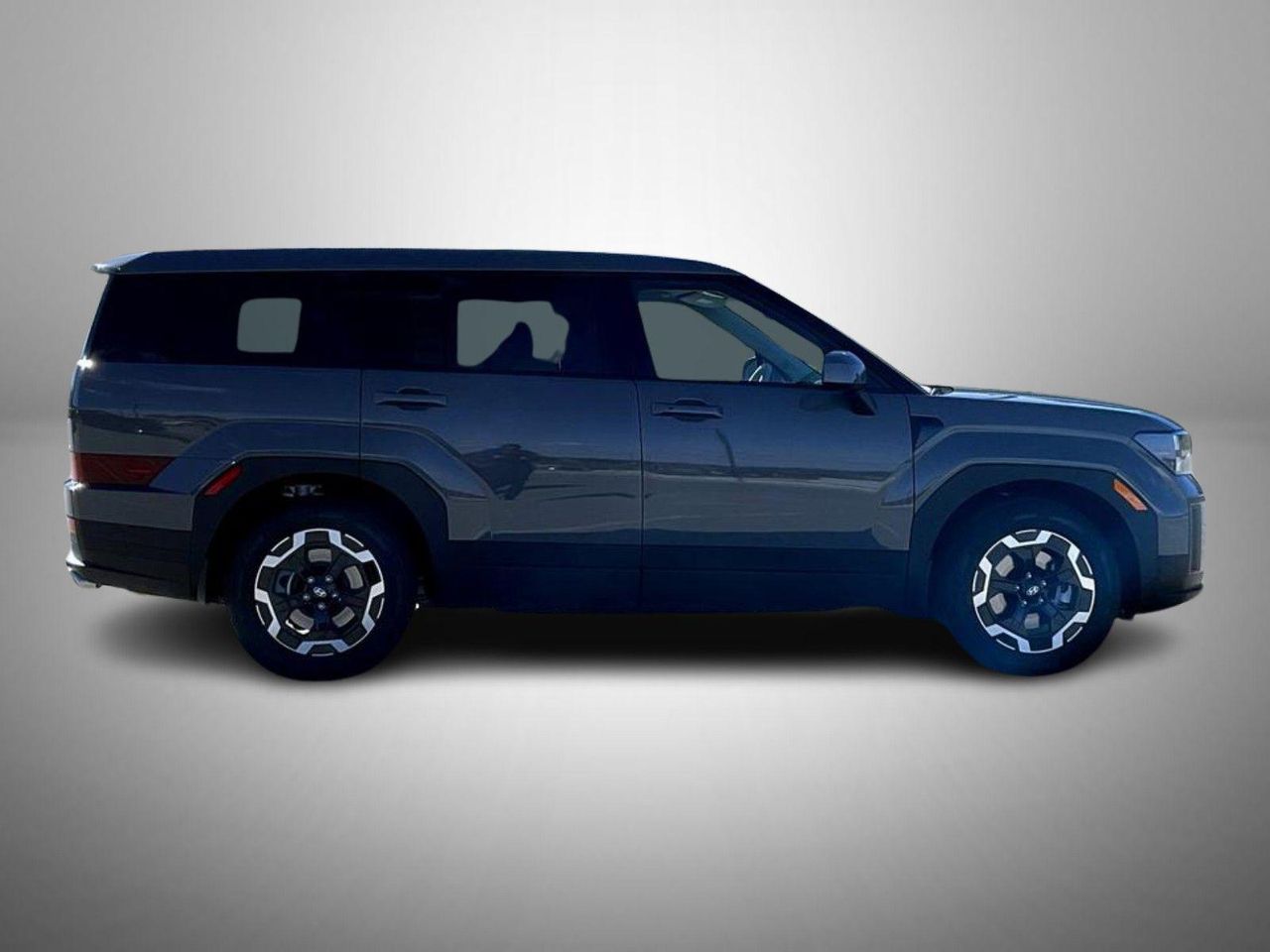 2026 Hyundai Santa Fe SE photo 4