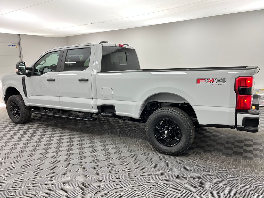2026 Ford F-250 photo 4