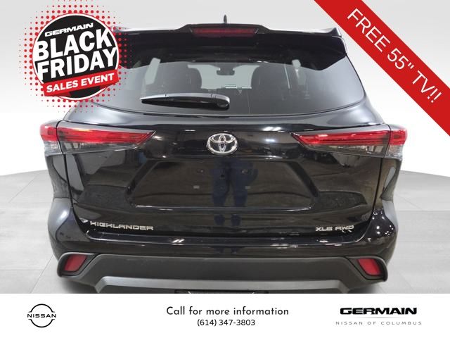 2022 Toyota Highlander XLE photo 2