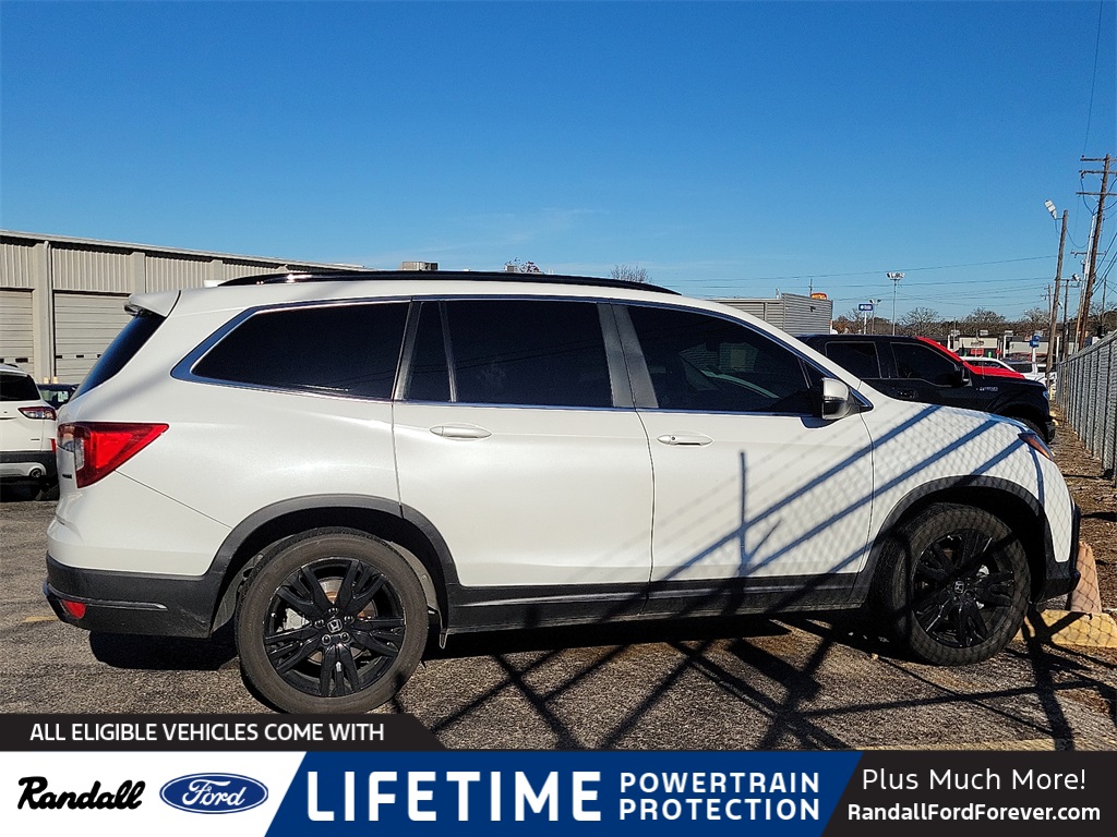 2021 Honda Pilot SE's photo