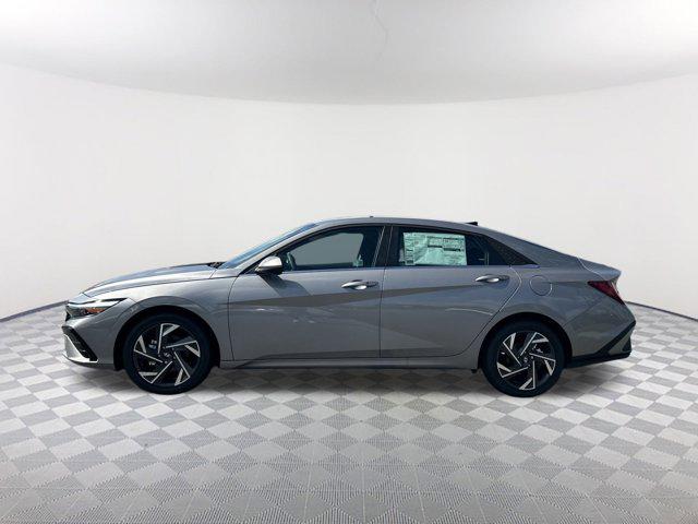 2025 Hyundai Elantra SEL Convenience photo 8