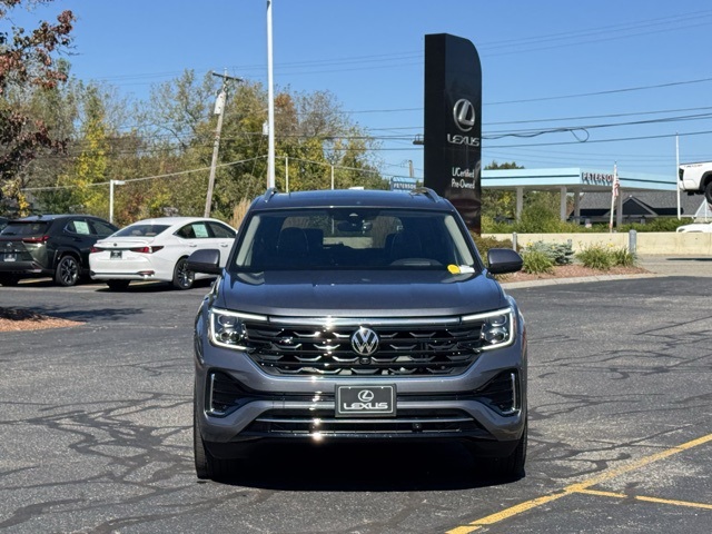 2024 Volkswagen Atlas SEL Premium R-Line photo 7
