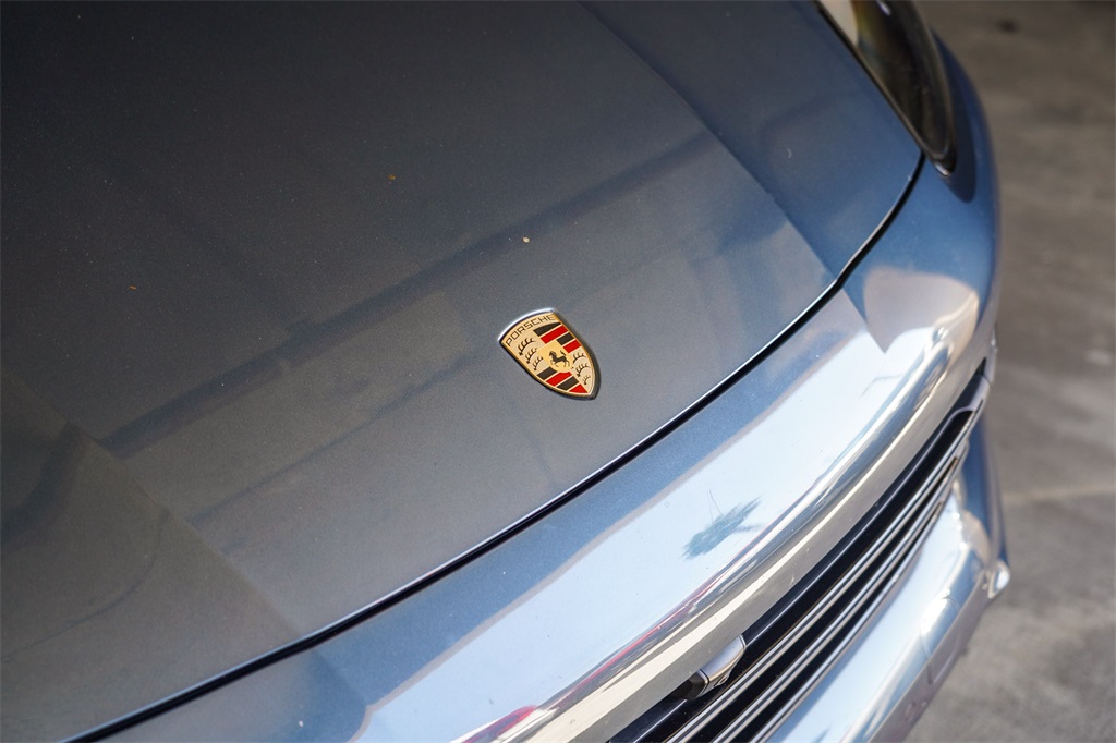 2019 Porsche Cayenne Base photo 3