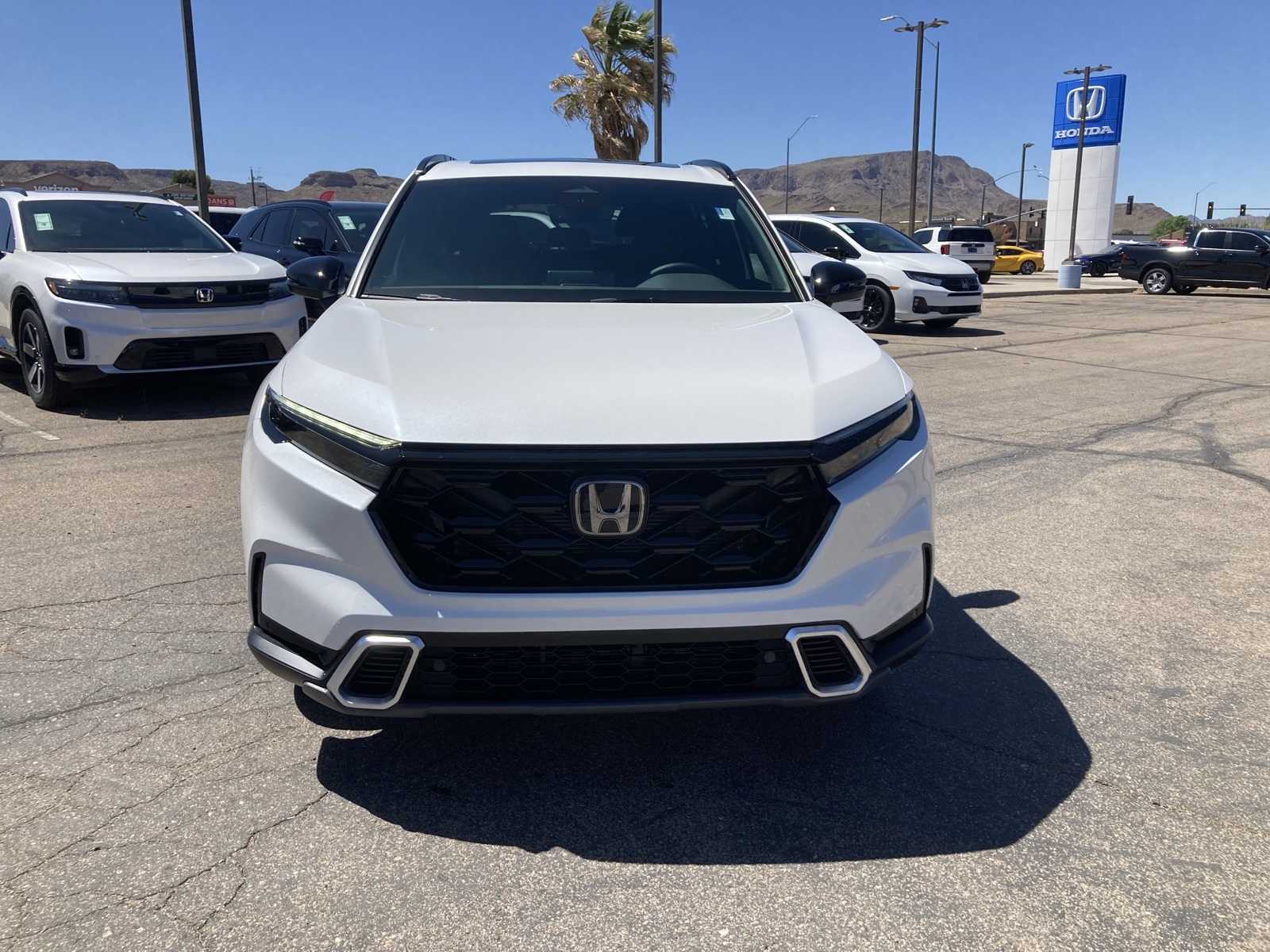 2025 Honda CR-V Hybrid Sport Touring photo 2