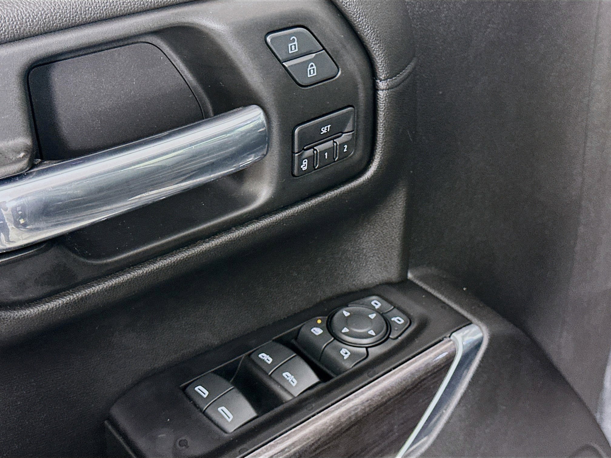 2019 Chevrolet Silverado 1500 LTZ photo 16