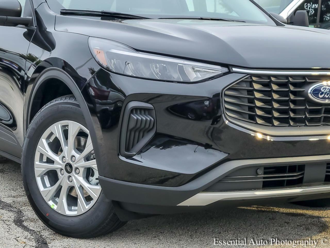 2026 Ford Escape Active photo 2