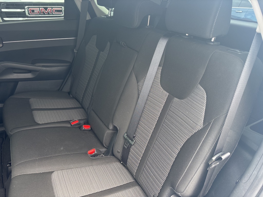 2023 Kia Sorento LX photo 28