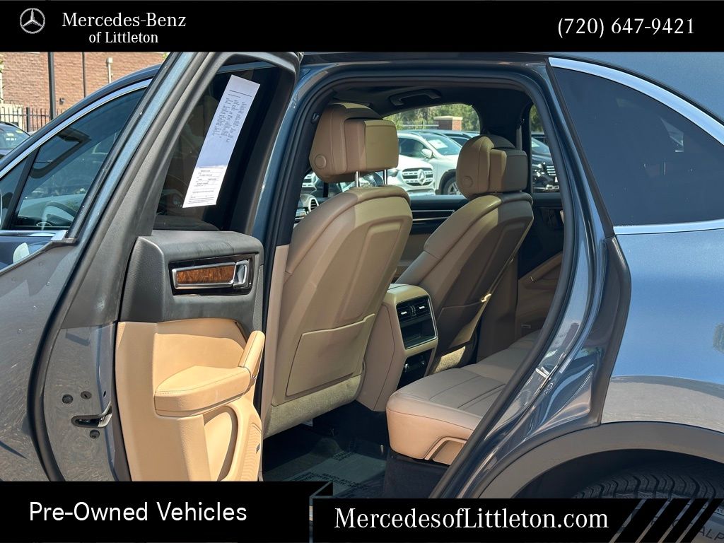 2020 Porsche Cayenne photo 15