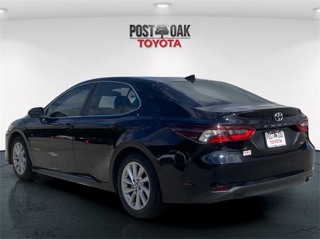 2024 Toyota Camry LE photo 4