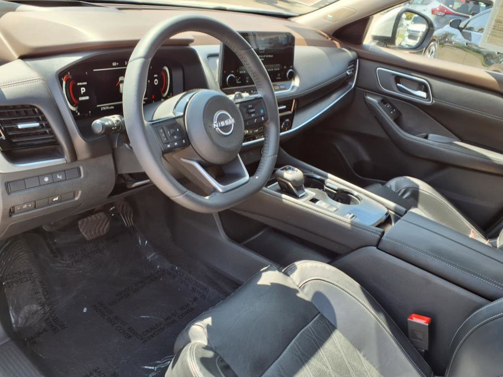 2022 Nissan Rogue Platinum photo 19