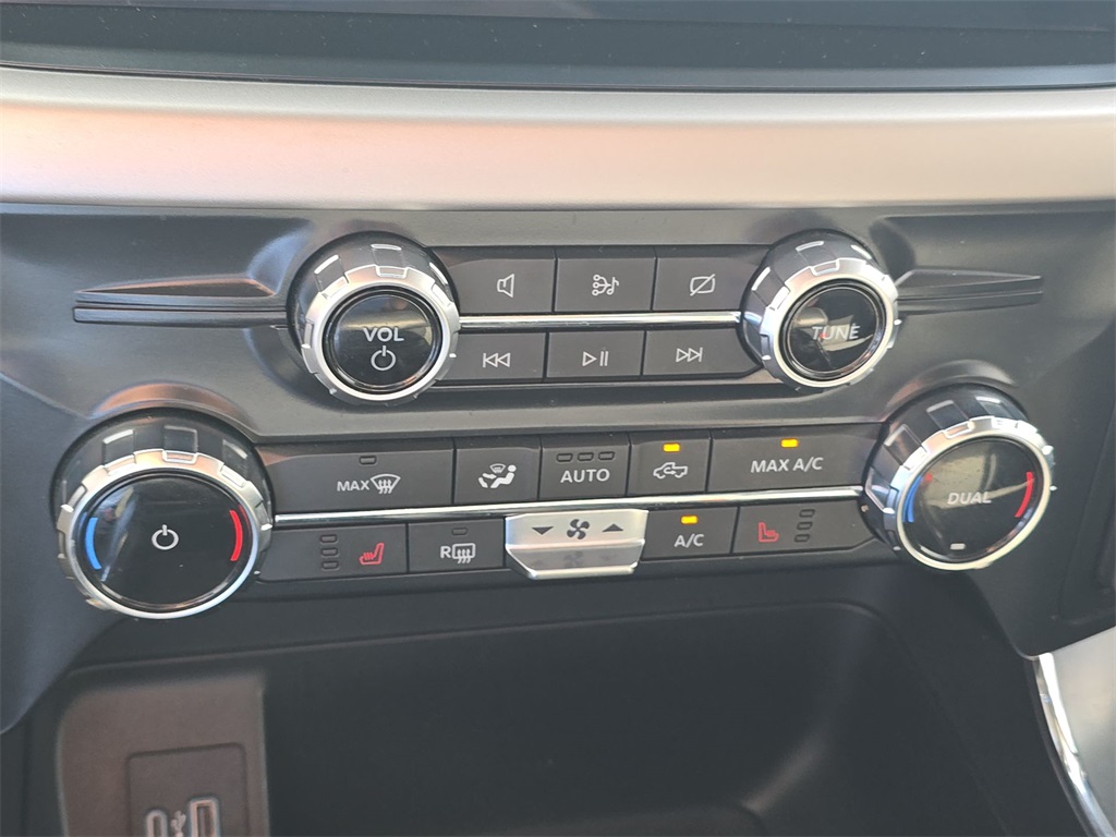2022 Ford F-150 XLT photo 22