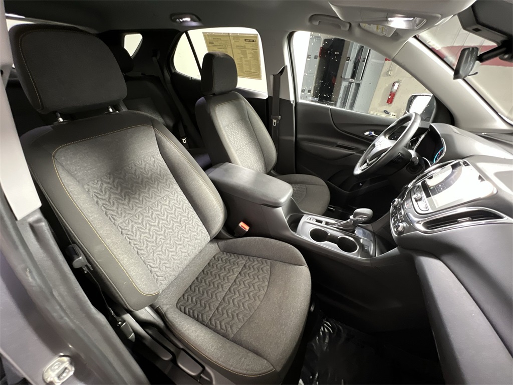 2024 Chevrolet Equinox LT photo 24