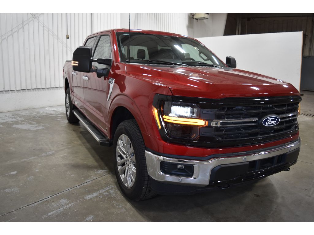 2025 Ford F-150 XLT photo 2