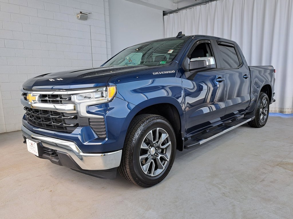 2023 Chevrolet Silverado 1500 LT photo 2