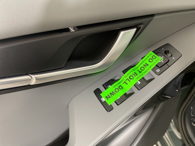 2025 Kia Niro EX photo 16