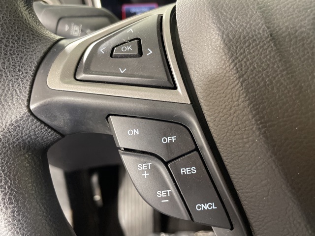 2020 Ford Fusion SE photo 22