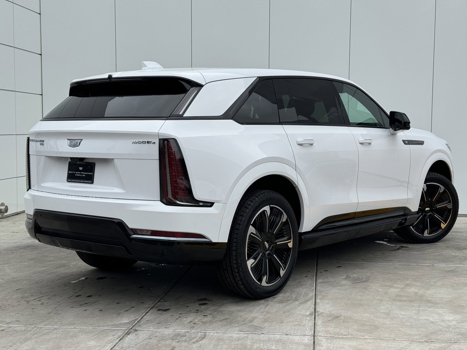 2025 Cadillac Escalade IQ Sport photo 6