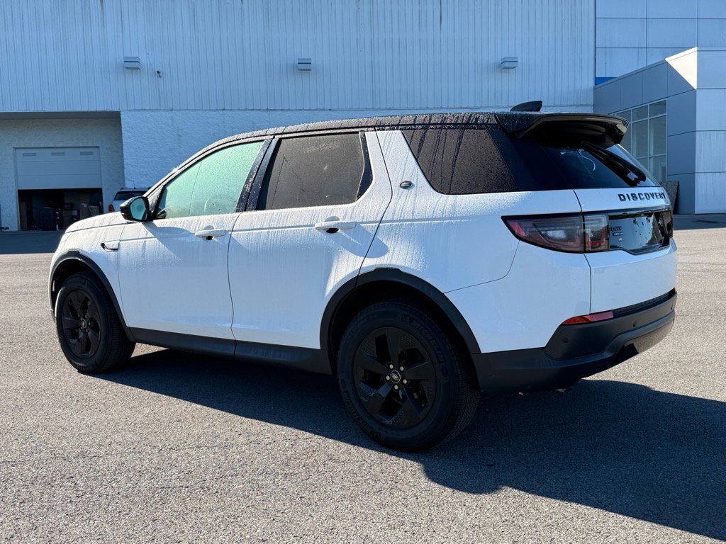 2020 Land Rover Discovery Sport SE photo 3