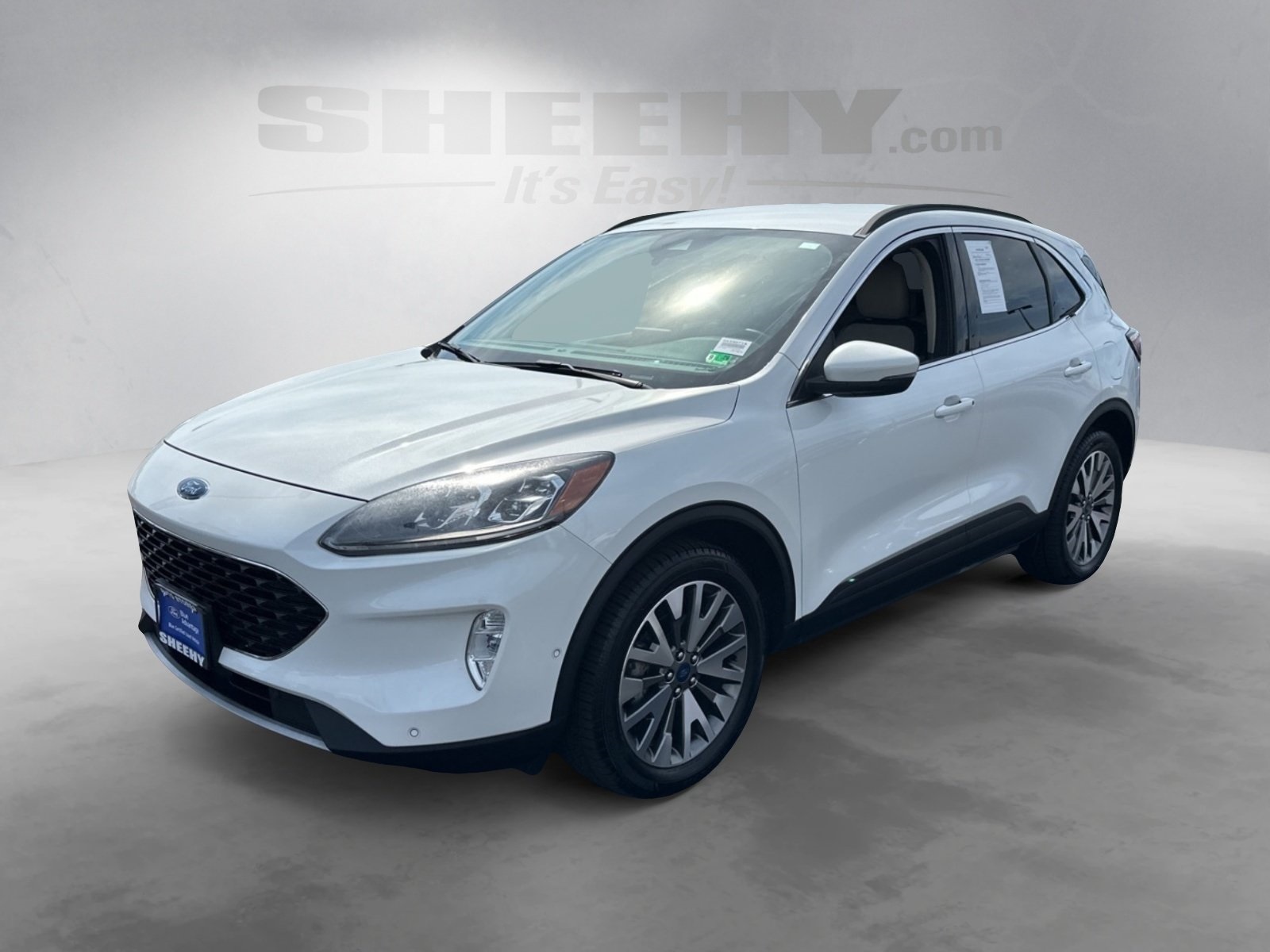 2020 Ford Escape Titanium Hybrid photo 14