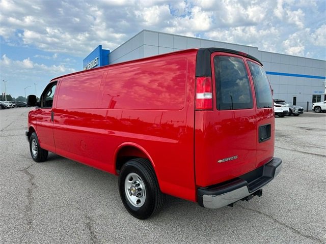 2025 Chevrolet Express Cargo 2500 photo 3