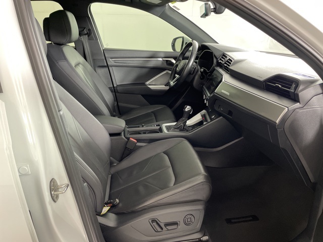 2024 Audi Q3 S line Premium photo 39