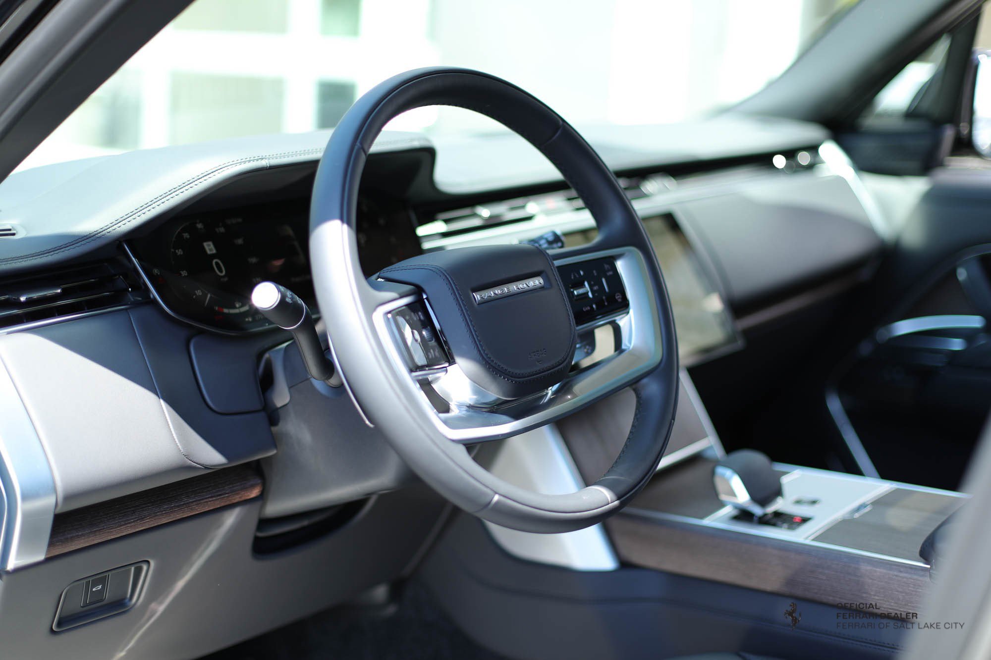 2025 Land Rover Range Rover Autobiography photo 14