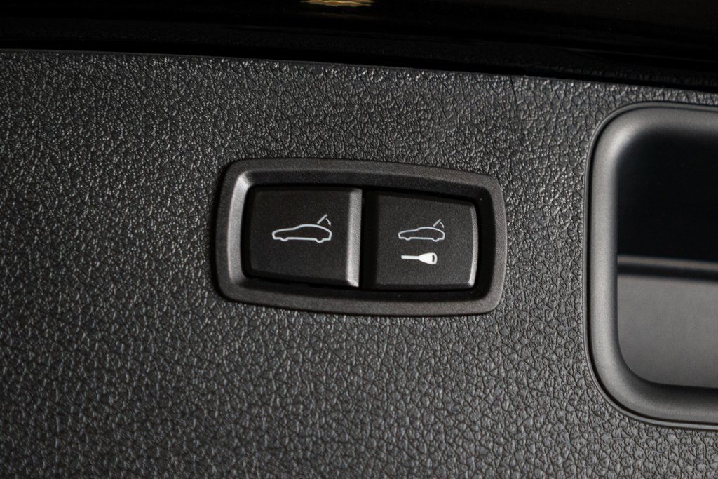 New 2025 Jet Black Metallic Porsche S image 39