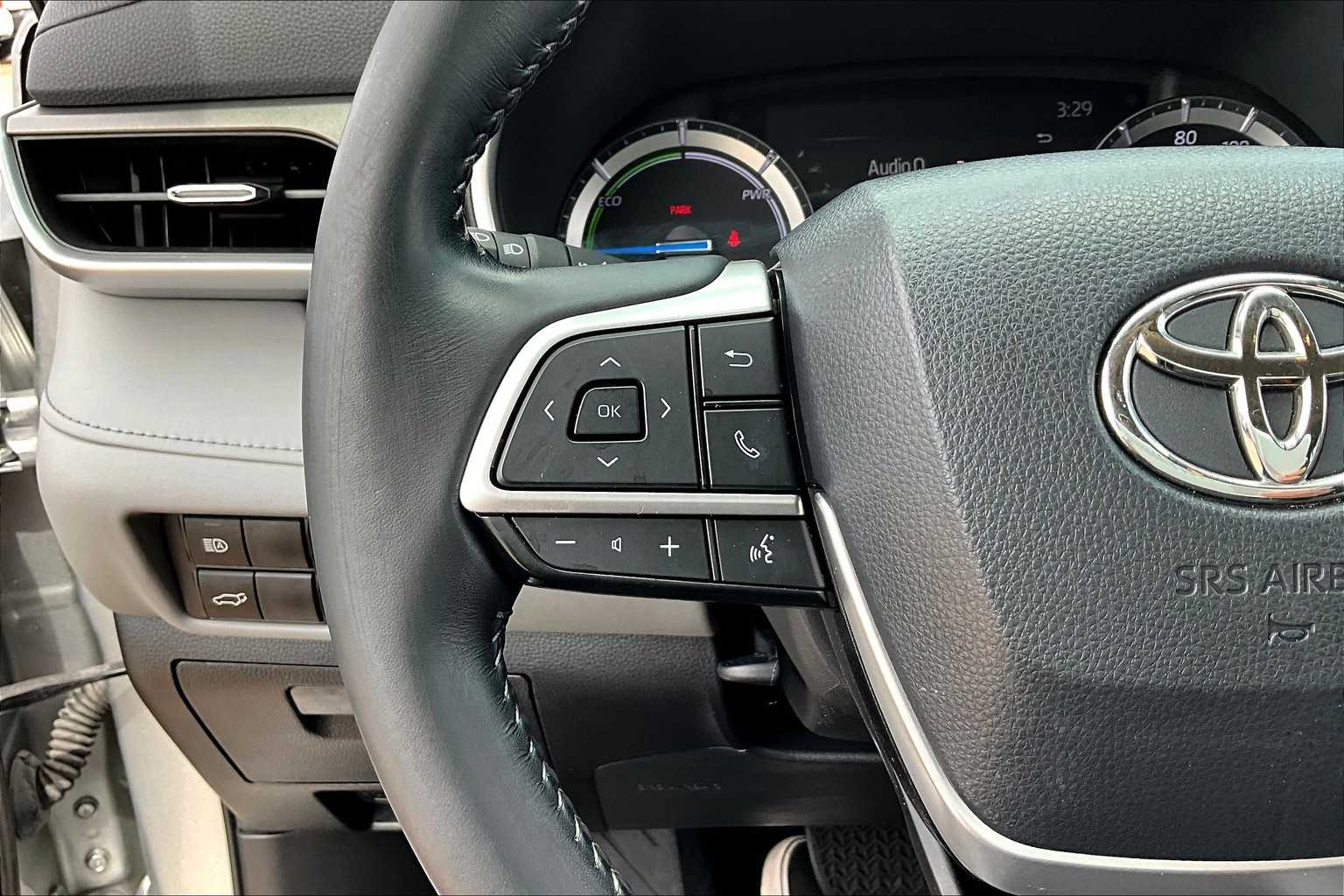 2022 Toyota Highlander Hybrid XLE photo 21