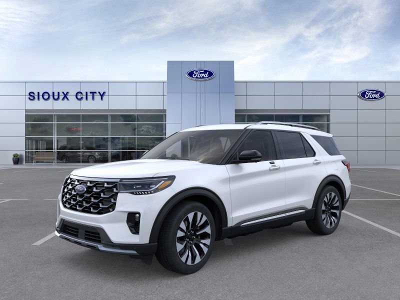 2026 Ford Explorer Platinum's photo