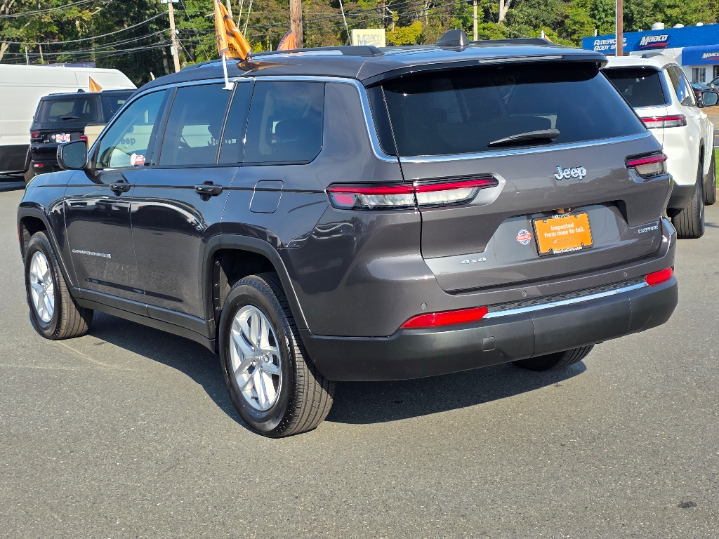 2023 Jeep Cherokee Laredo photo 9