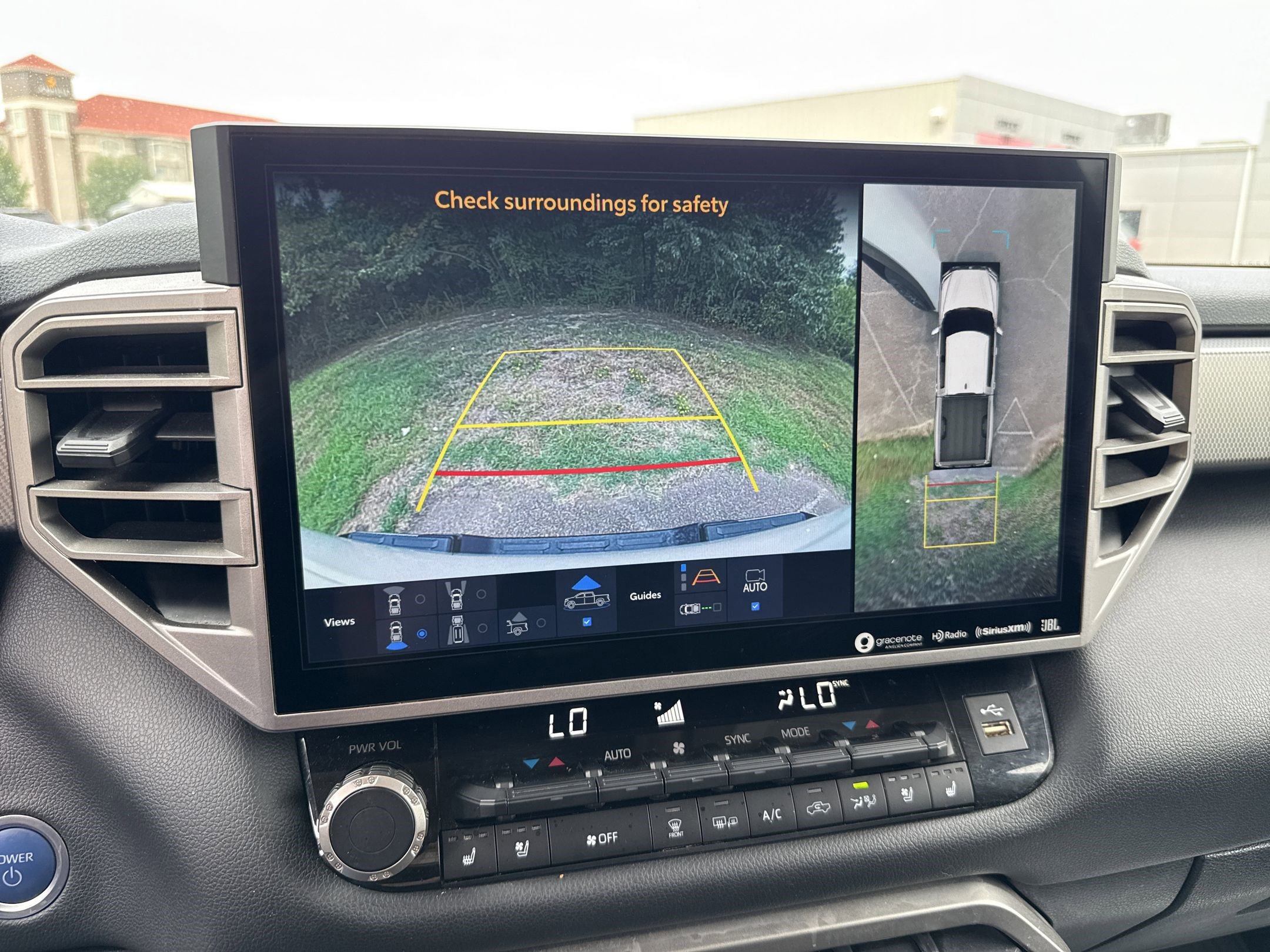 2023 Toyota Tundra Limited photo 23
