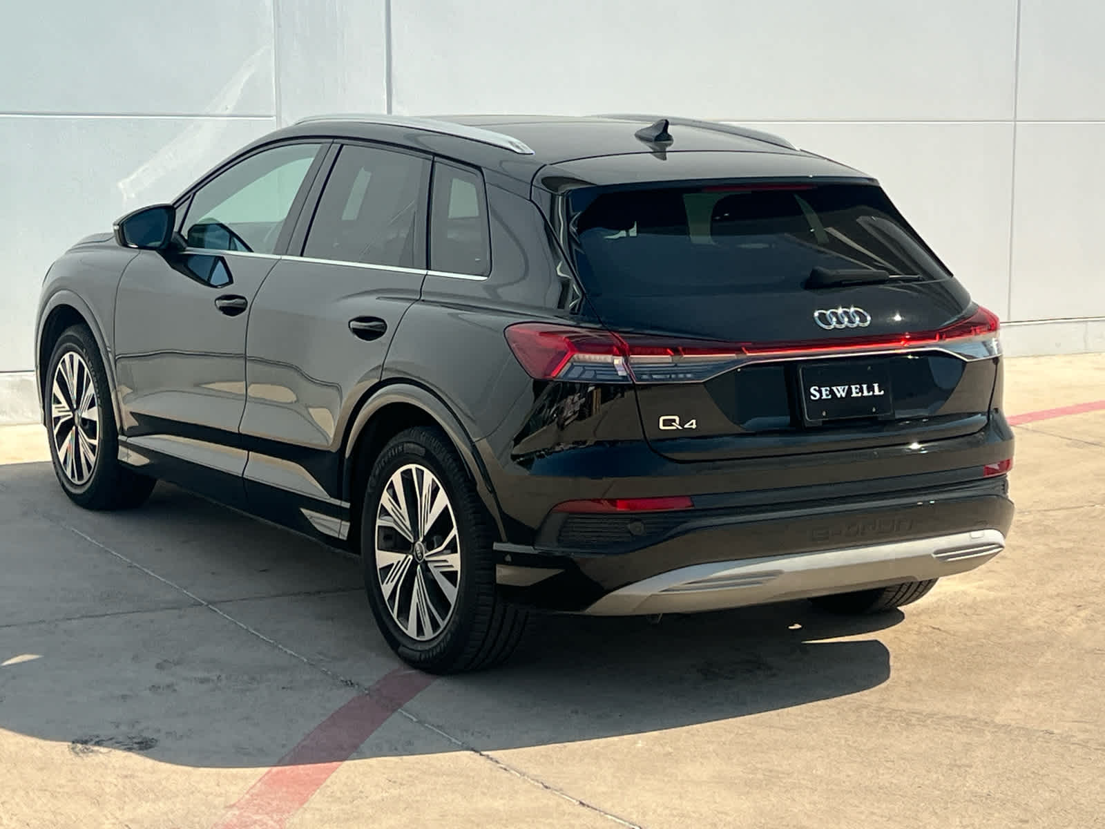 2023 Audi Q4 40 E-tron Premium Plus photo 6