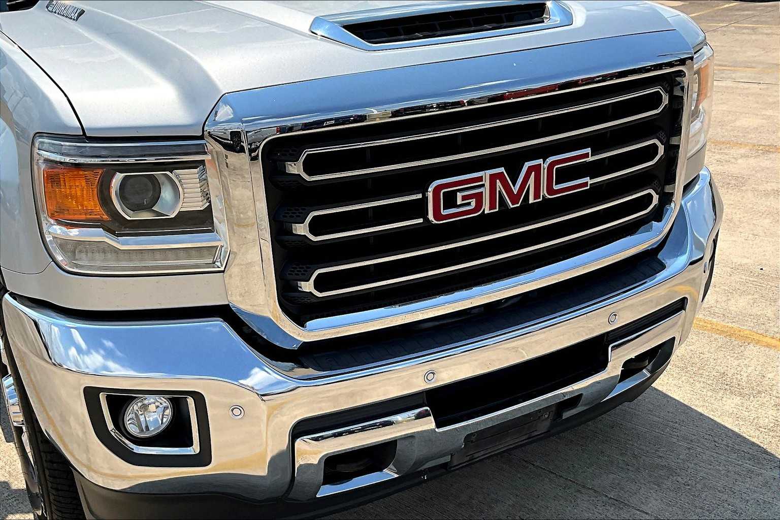 2019 Gmc Sierra HD SLT photo 28