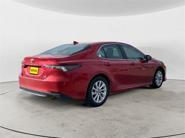 2023 Toyota Camry LE photo 5