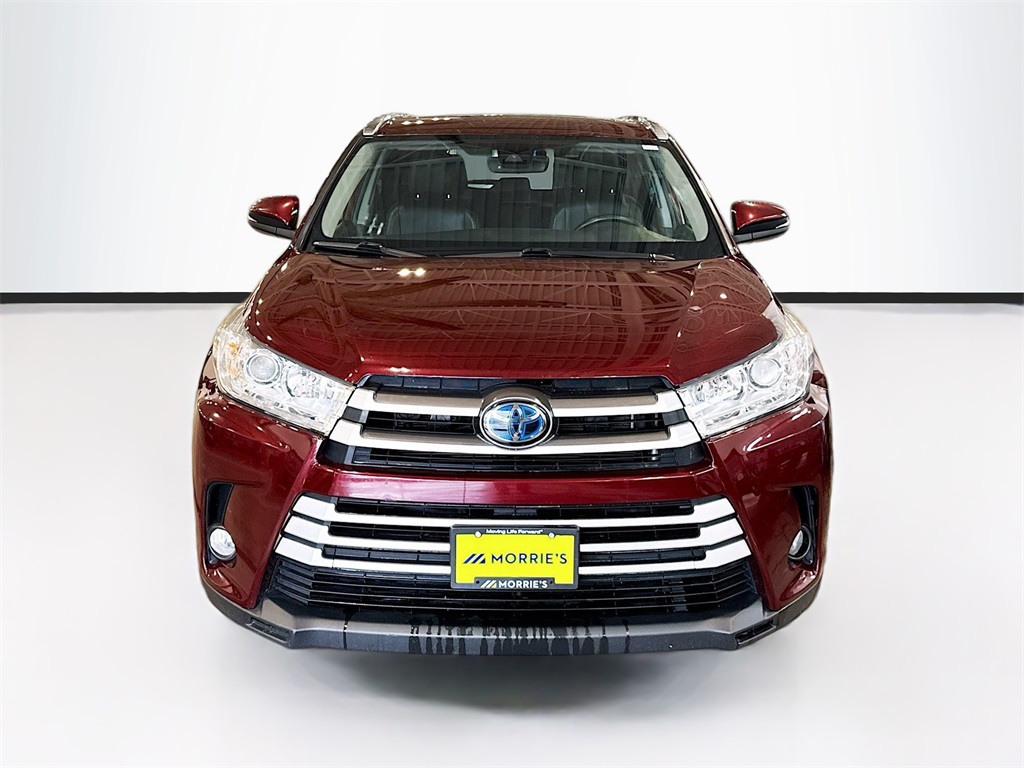 2019 Toyota Highlander Hybrid XLE photo 2
