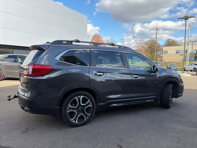 2023 Subaru Ascent Touring photo 2