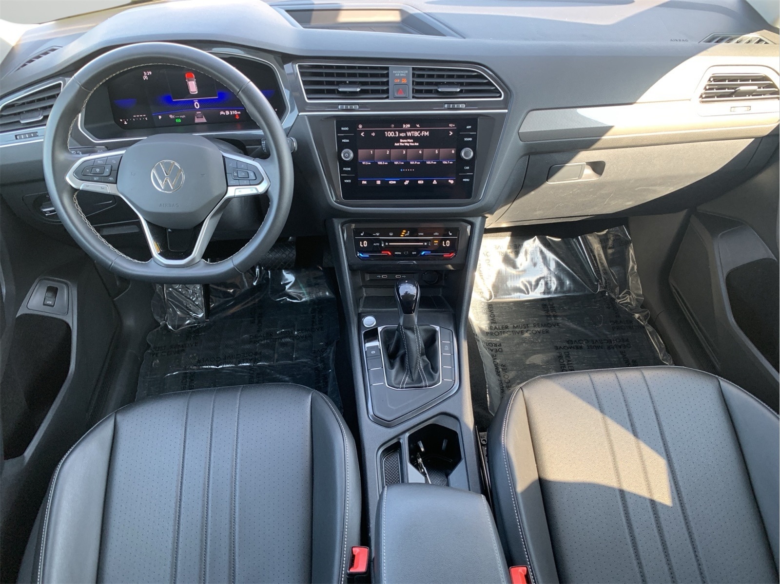 2024 Volkswagen Tiguan SE Wolfsburg Edition photo 28