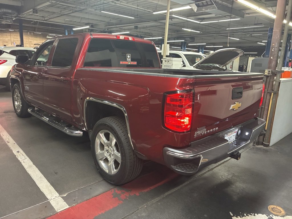 2016 Chevrolet Silverado 1500 LT photo 2
