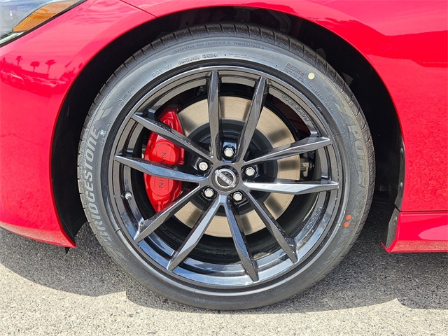 2025 Nissan Z Performance photo 4