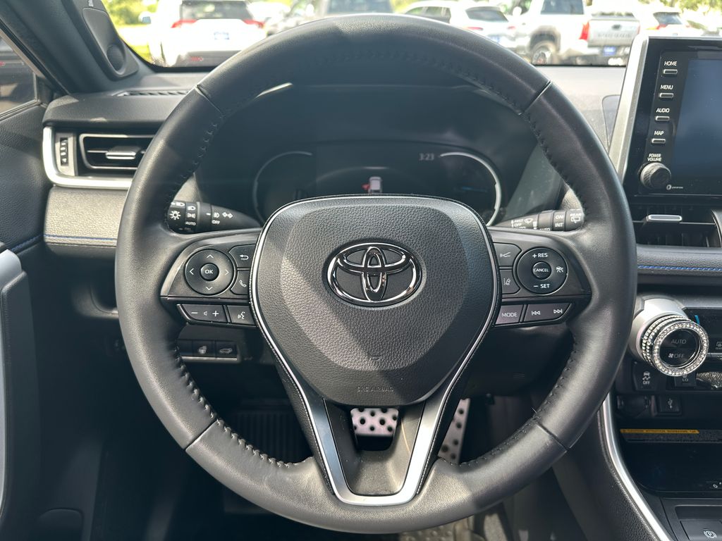 2020 Toyota RAV4 Hybrid XSE photo 18