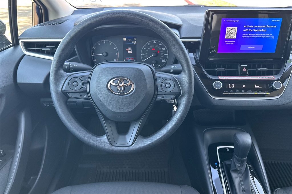 2025 Toyota Corolla LE photo 14