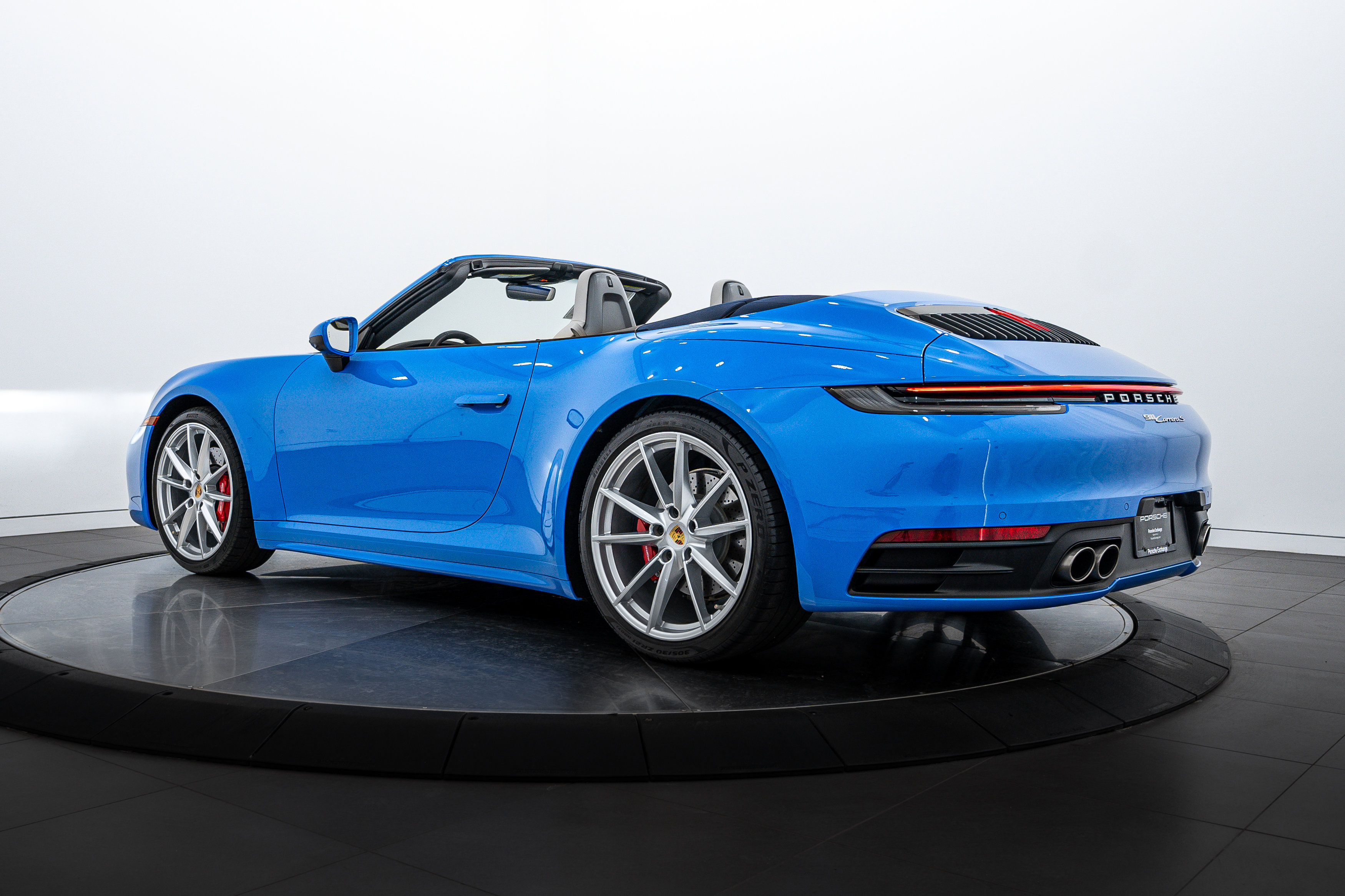 2022 Porsche 911 4S 4 GTS photo 3