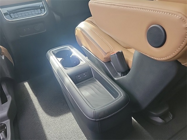 2025 Infiniti QX80 Luxe photo 21