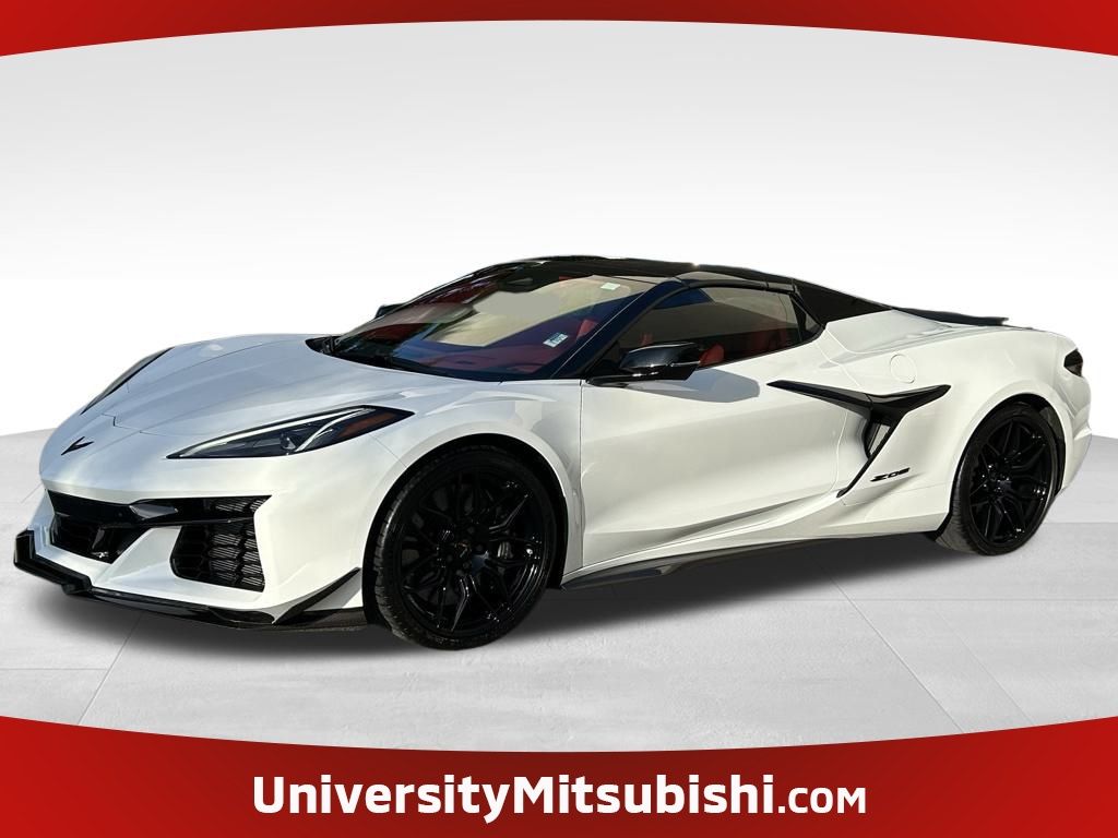 2025 Chevrolet Corvette Z06 3LZ photo 2