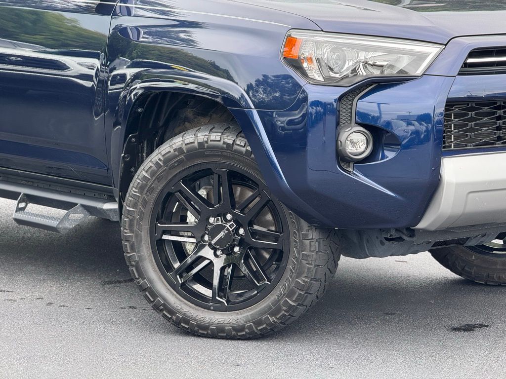 2023 Toyota 4Runner TRD Off-Road Premium photo 2